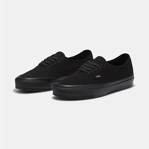 Vans Men's Black Canvas Sneakers